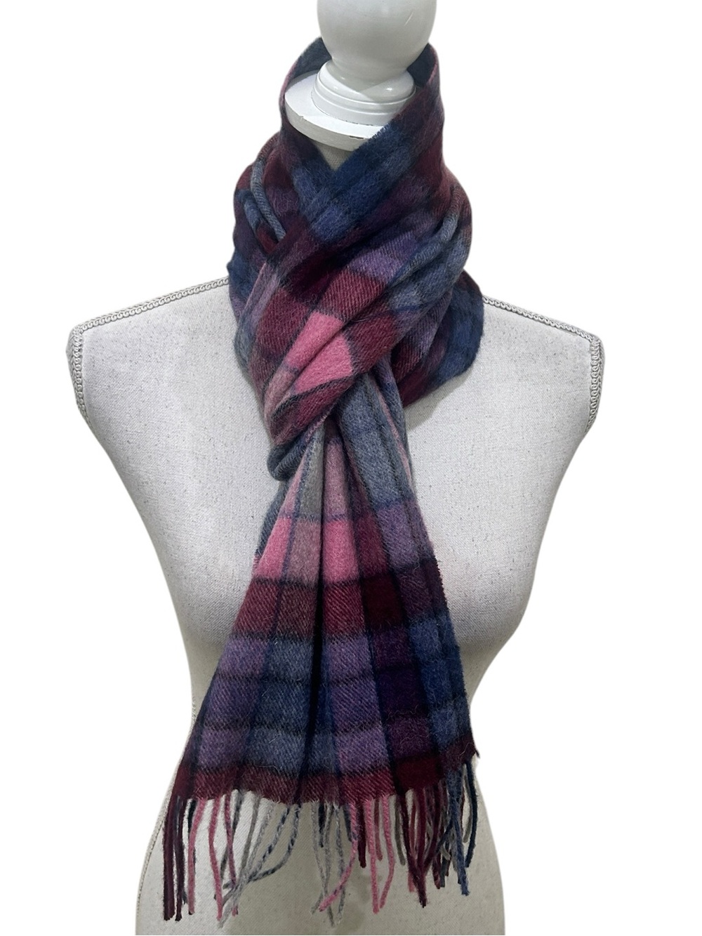 Edinburgh Scotland 100% Lambswool soft Plaid Scarf Pink burgundy Blue fringe